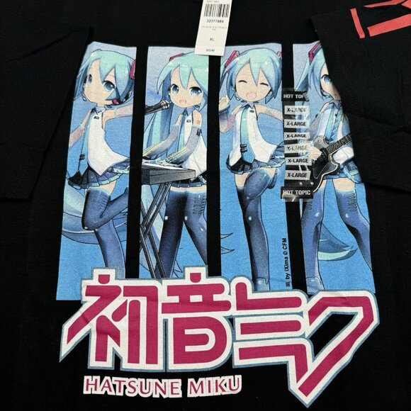Hatsune Miku Panels T-Shirt X-LARGE New - Picture 2 of 6
